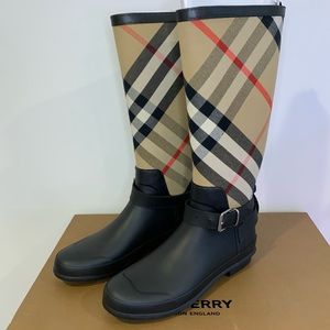 Burberry rain boots- new in box